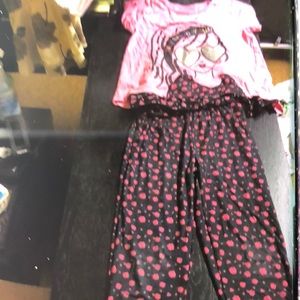 MOVING SALE❤️ NO HAGGLING REABSTAR LITTLE GIRL LARGE (14/16) 2PC BLACK/PINK SET.